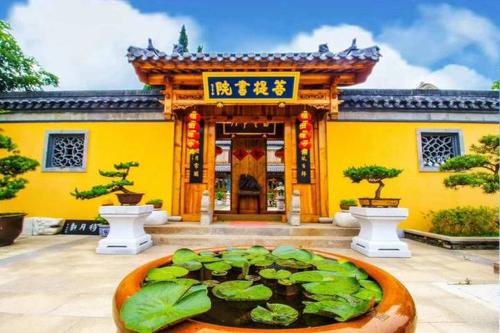 文章附图